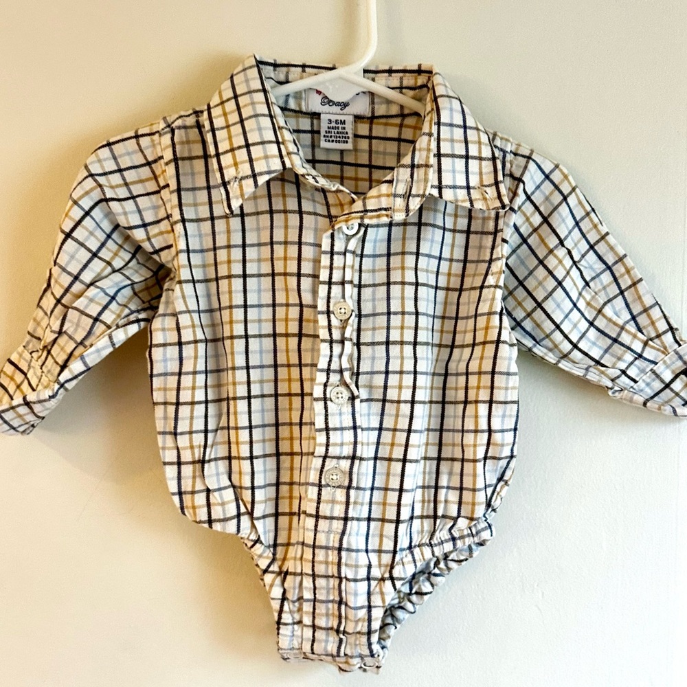 Hartstrings Baby Boy Collared Button Down Shirt Onesie Bodysuit 3-6 mos Plaid